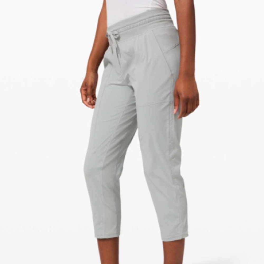 DANCE STUDIO CROP *UNLINED 25"